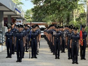 𝗧𝗥𝗔𝗗𝗜𝗧𝗜𝗢𝗡𝗔𝗟 𝗠𝗢𝗡𝗗𝗔𝗬 𝗙𝗟𝗔𝗚 𝗥𝗔𝗜𝗦𝗜𝗡𝗚 𝗖𝗘𝗥𝗘𝗠𝗢𝗡𝗬